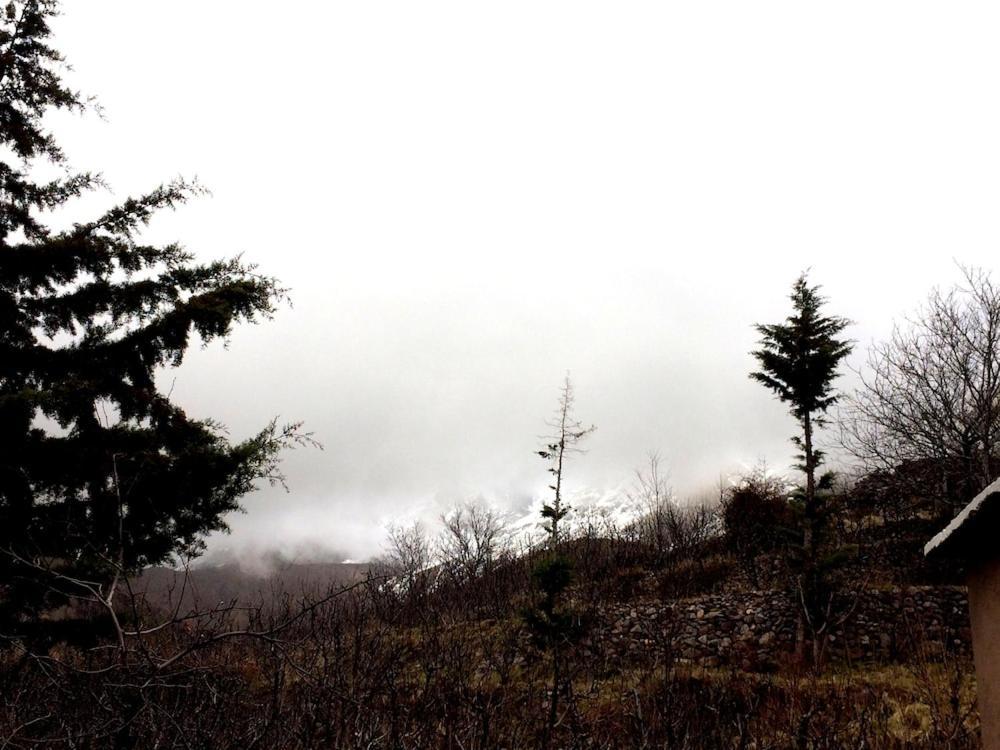 Gite Entre Les Vallees Tacheddirt Exteriör bild